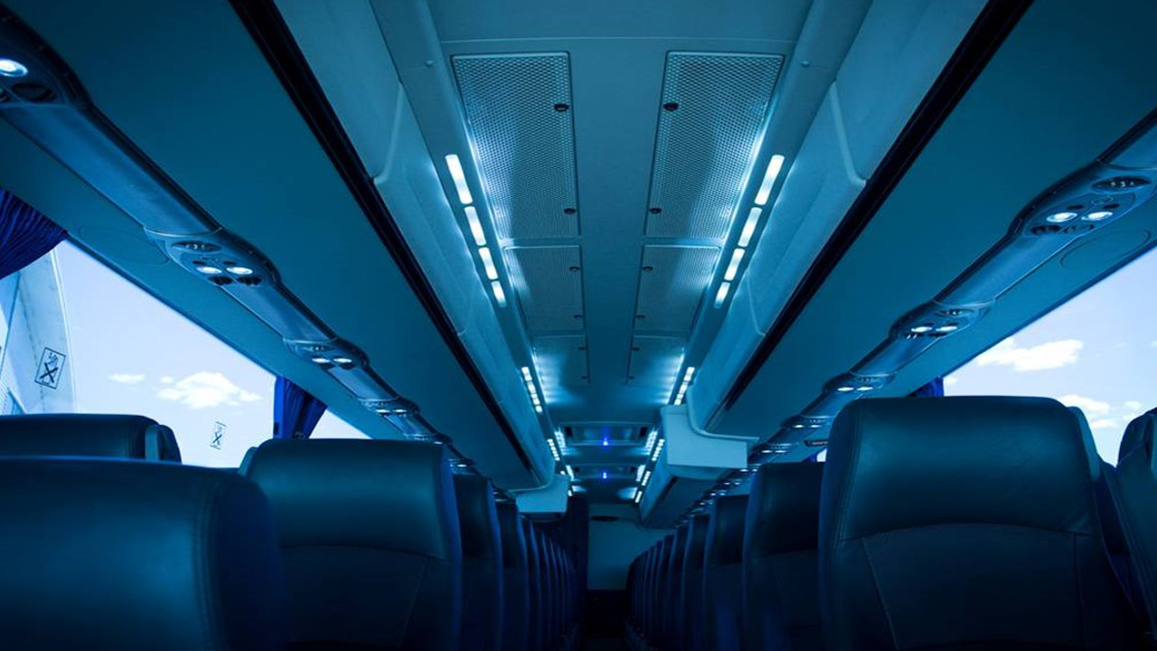 Inni í Grayhound rútunni í Ástralíu sem hægt er að kaupa rútupassa í