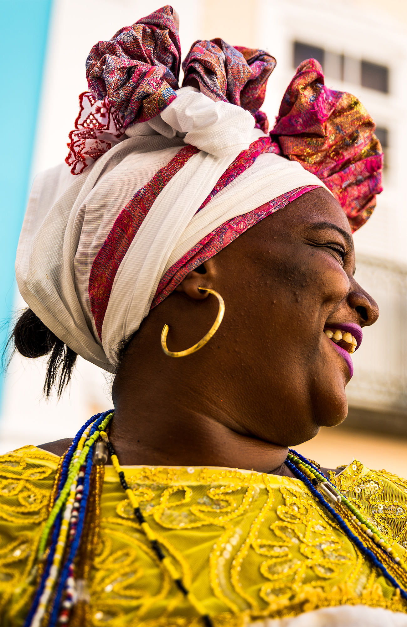 south-america-woman-dancer-salvador-brazil-sidebar