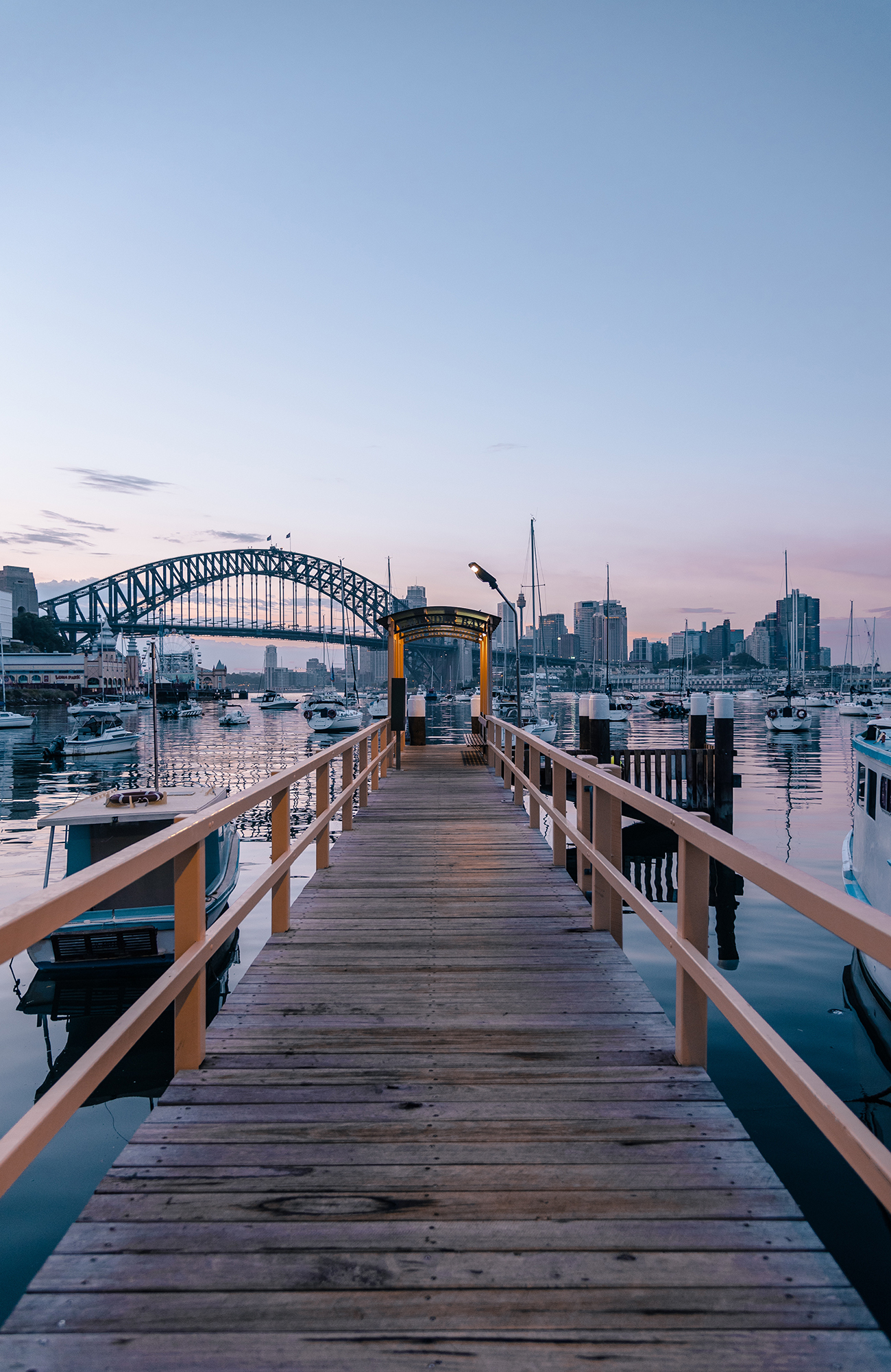 sydney-milsons-point-harbour-sidebar