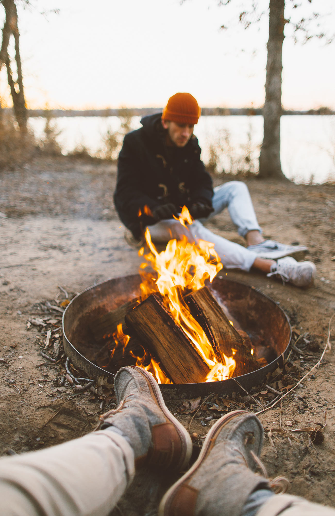 overland-guy-camping-campfire-sidebar