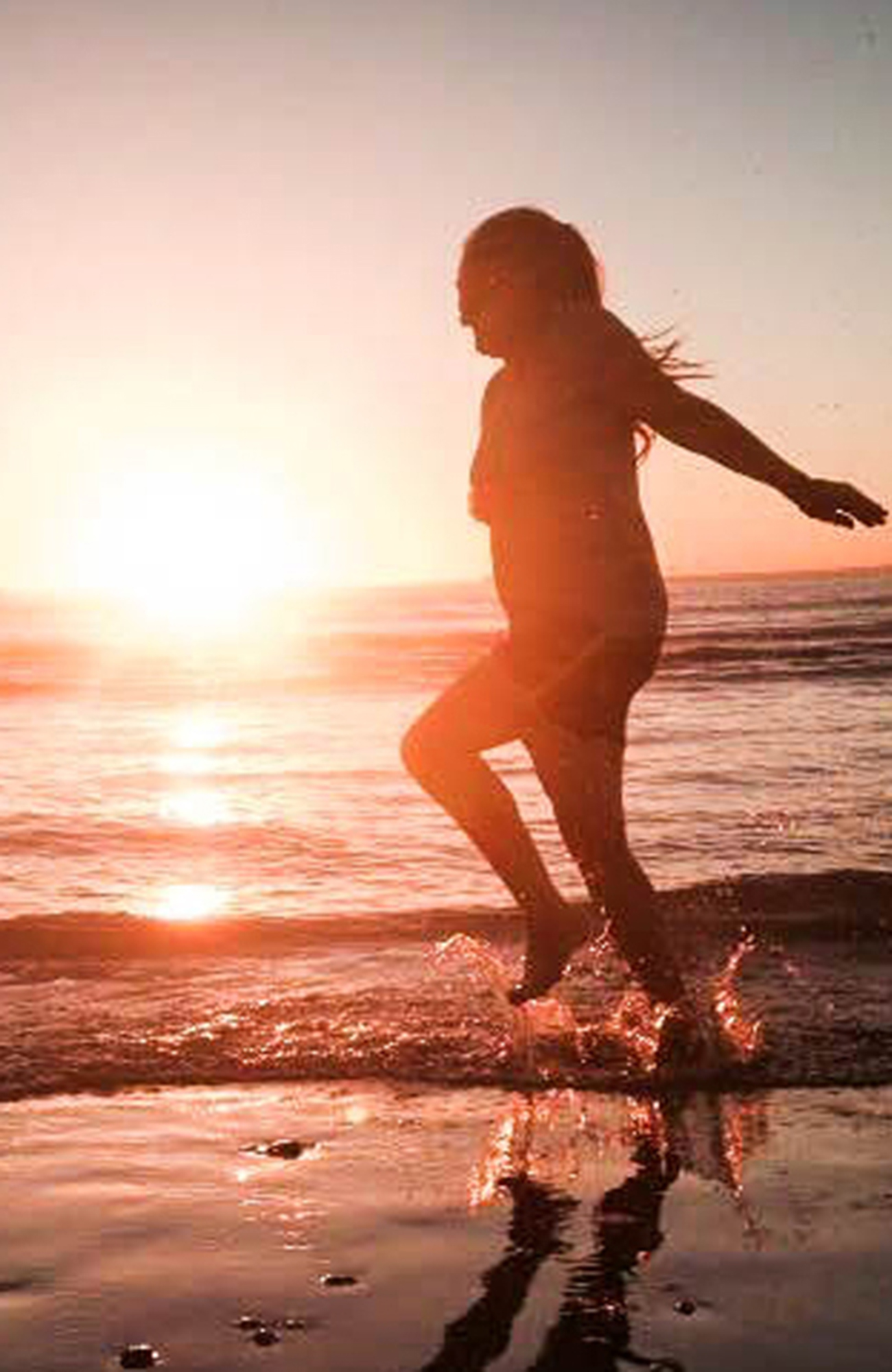 fitness-south-africa-salty-crax-beach-woman-running
