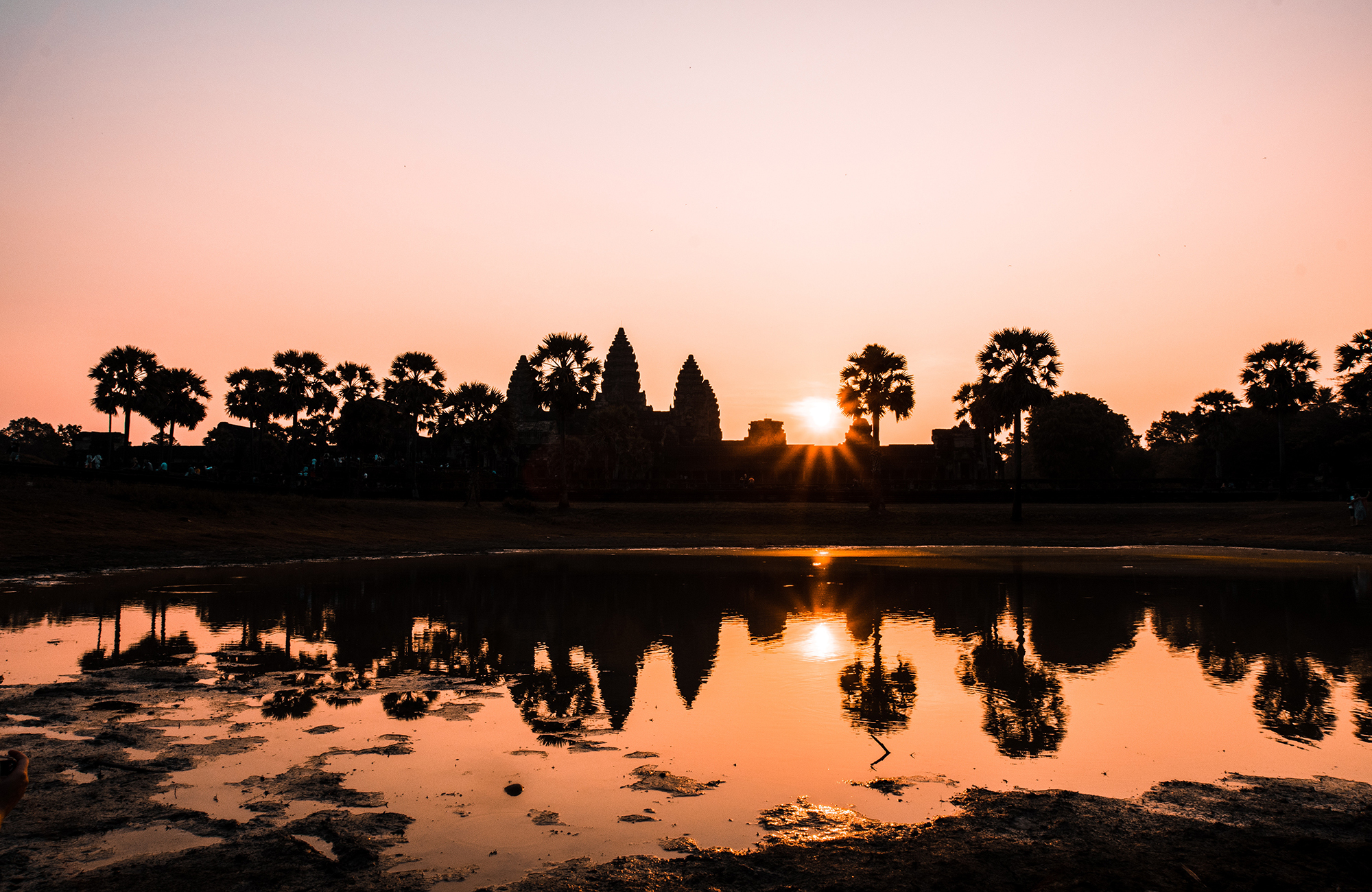 Angkor Wat við sólarlag