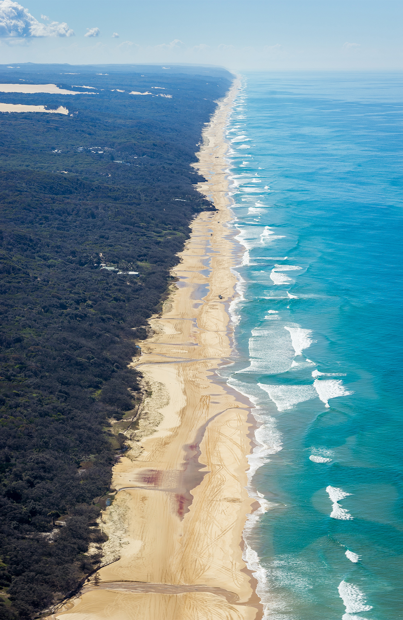 fraser-island-australia-75-mile-beach-aerial-sidebar