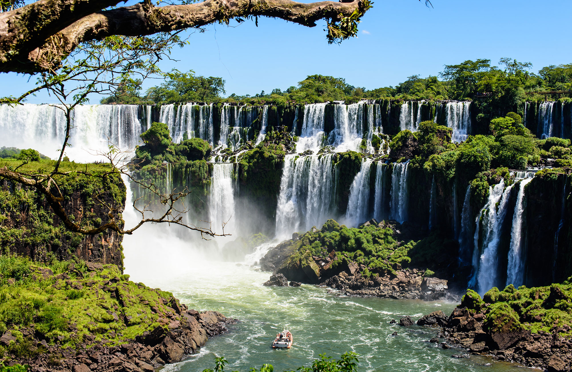 Iguazu fossarnir í Argentínu í apríl
