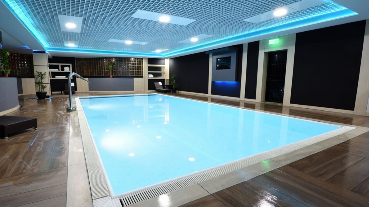 sarajevo-hotel-holiday-swimming-pool01