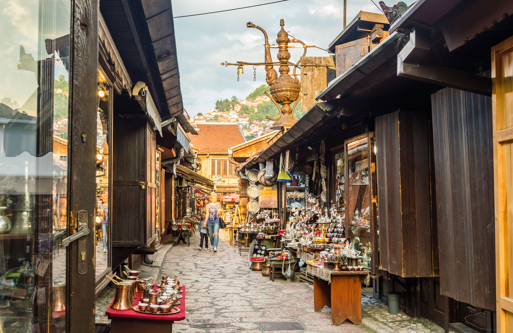 bosnia-and-herzegovina-sarajevo-street-bazaar