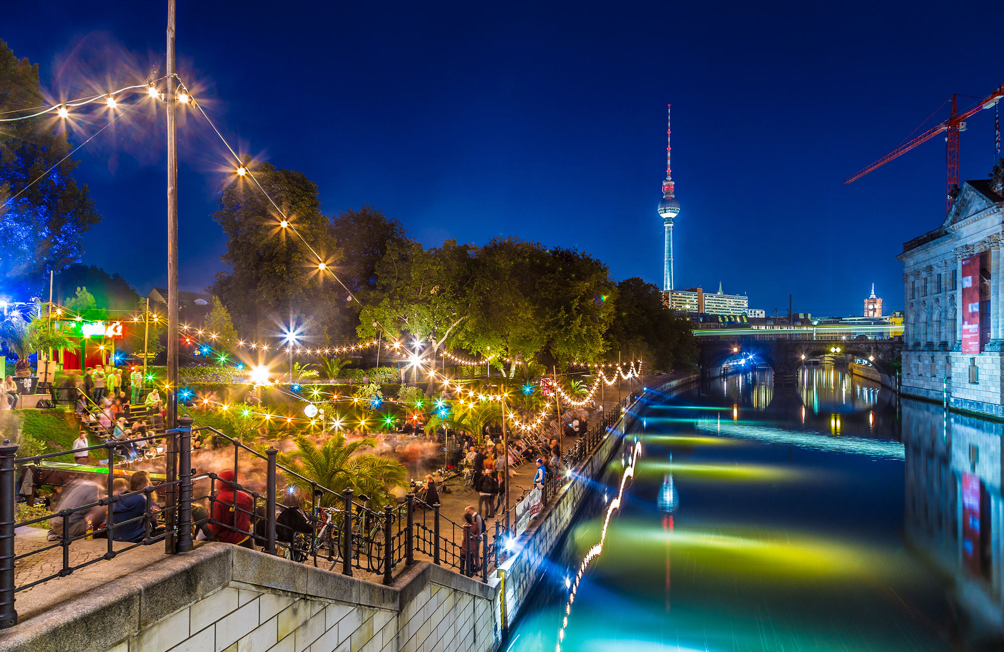 Berlín að kvöldi til þar sem hægt er að fara í fyrirtækjaferð