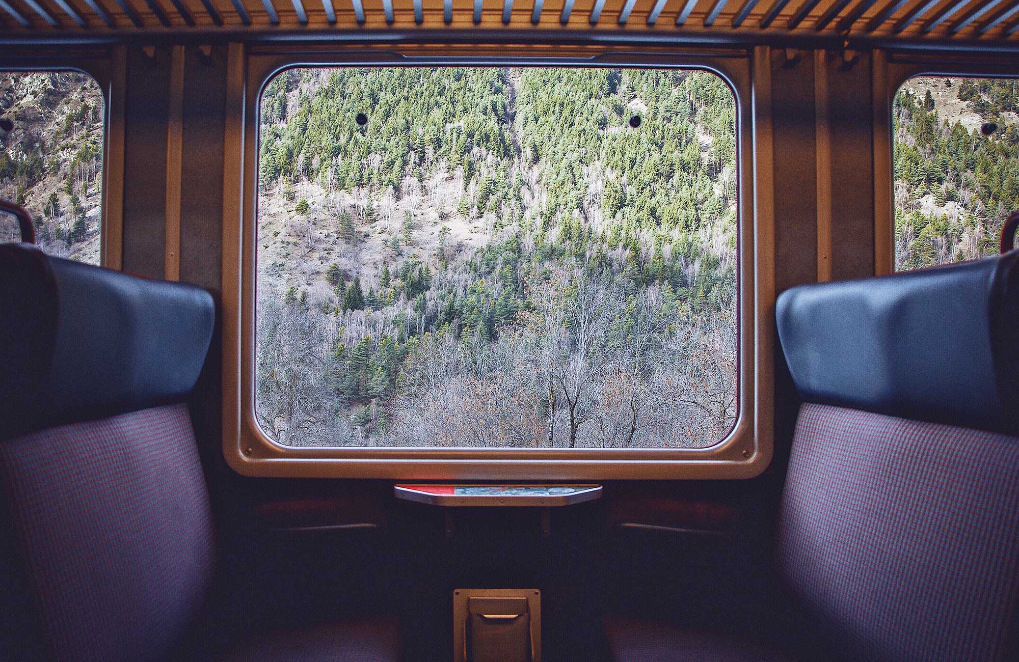 Grenitré út um gluggann á Interrail lest