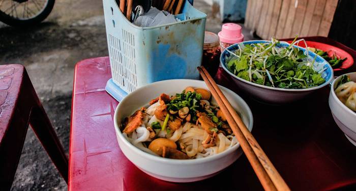 Street food í Ho Chi Minh City í Víetnam