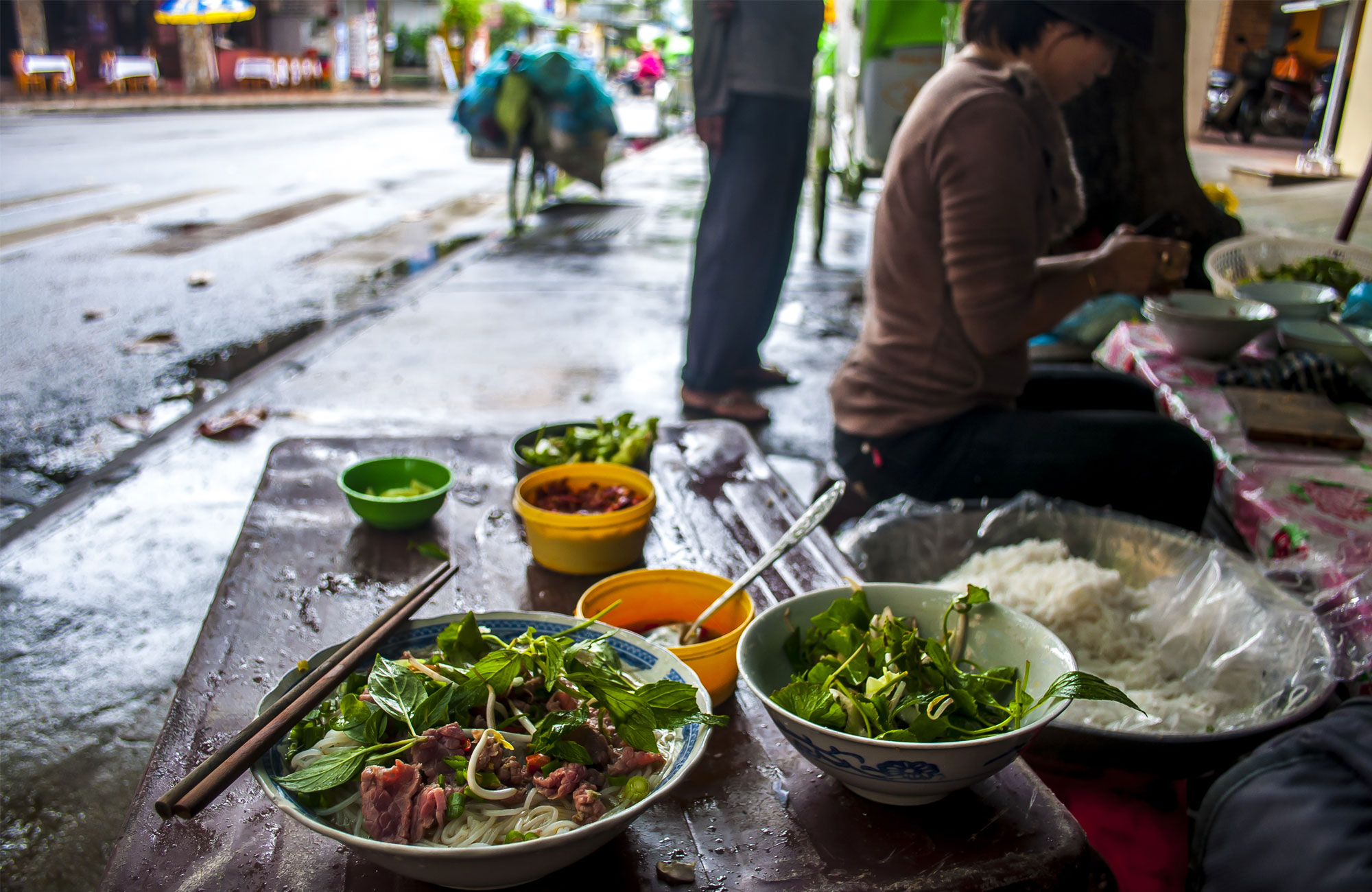 pho-in-vietnam-on-the-streets-cover