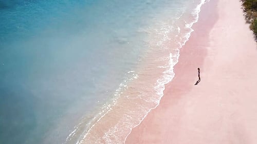 wanua_adventure_pinkbeach_1_1280x720_for_navi_web