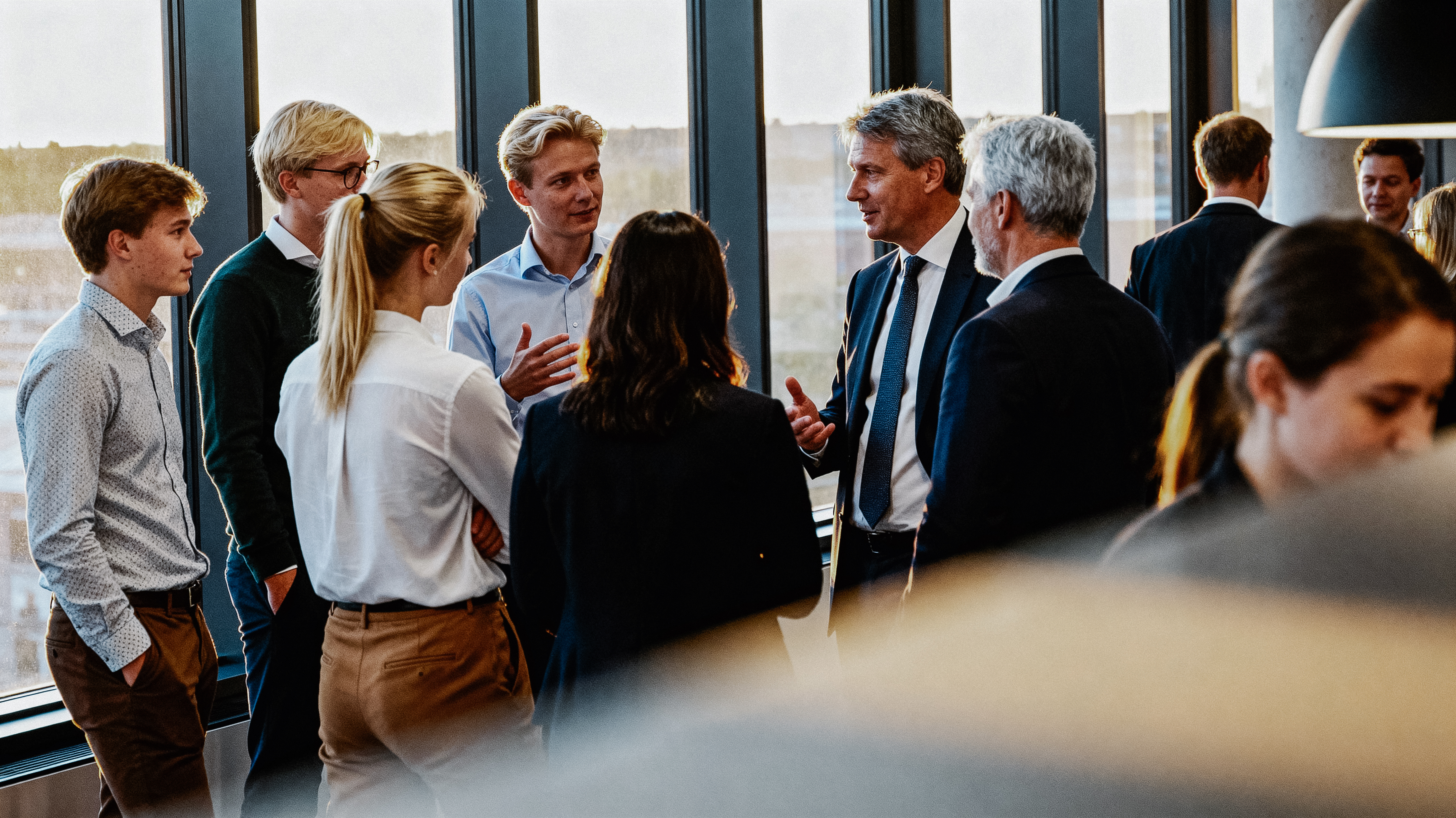 Útsýni yfir New York úr þyrluferð sem hópur sem er í fyrirtækjaferð er í